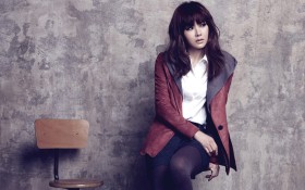 韩国美女孙艺珍桌面壁纸