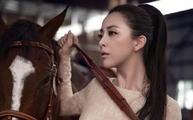 美女明星黄小蕾桌面壁纸
