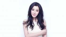 美女演员冯婧桌面壁纸
