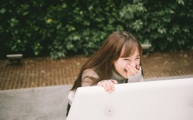 武大女神黄灿灿唯美桌面壁纸