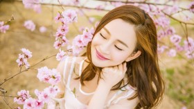 清新美女陈昱霖桌面壁纸