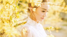 清新美女陈昱霖桌面壁纸
