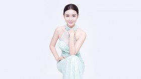 美女演员郝泽嘉桌面壁纸