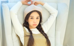 小清新双马尾美女桌面壁纸