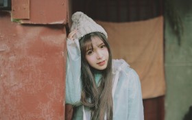 清纯可爱小美女桌面壁纸