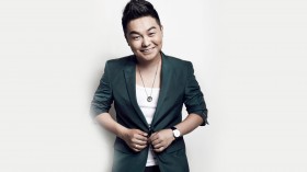 型男演员张羽桌面壁纸
