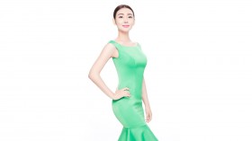 美女演员郝泽嘉桌面壁纸