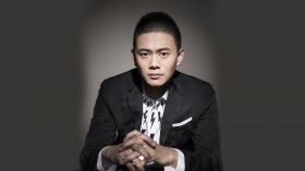 暖男于恒桌面壁纸