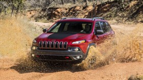 自由光jeep汽车桌面壁纸