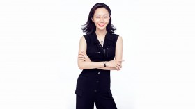 美女明星白百合桌面壁纸
