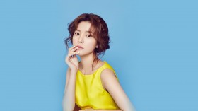 韩国美女明星郑诗雅桌面壁纸