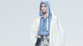 李宇春帅酷写真桌面壁纸