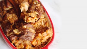 美味排骨饭桌面壁纸