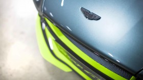 阿斯顿马丁Vantage GT8汽车桌面壁纸