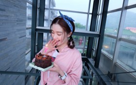 气质美女阚清子桌面壁纸