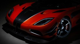 红色柯尼塞格Agera One of 1汽车桌面壁纸