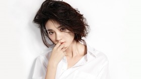 美女明星唐艺昕桌面壁纸