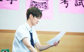 《我去上学啦第二季》鹿晗桌面壁纸