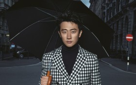 帅气男星黄轩桌面壁纸