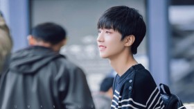 帅气王俊凯桌面壁纸