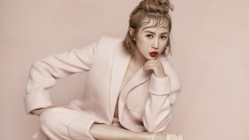 美女小品演员马丽桌面壁纸