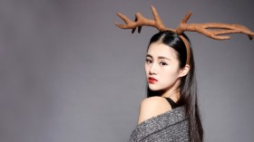 美女演员安悦溪桌面壁纸