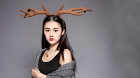 美女演员安悦溪桌面壁纸