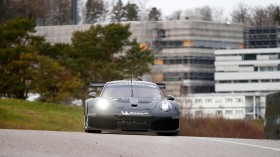 2017保时捷911 RSR桌面壁纸