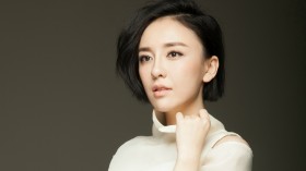 美女演员吕佳容桌面壁纸