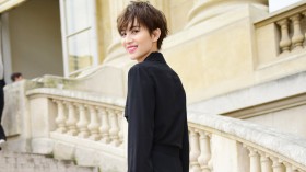 美女明星宋佳桌面壁纸