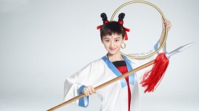 美女明星景甜哪吒造型桌面壁纸