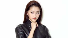 国民闺女美女明星关晓彤桌面壁纸