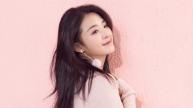 可爱美女明星张含韵桌面壁纸