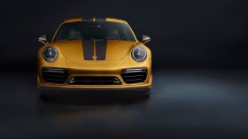 2017保时捷911 Turbo S特别版桌面壁纸