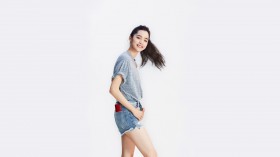 可爱美女明星欧阳娜娜桌面壁纸