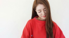 美女演员宋妍霏桌面壁纸