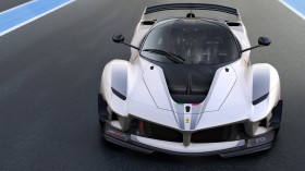 性能怪兽法拉利FXX K EVO桌面壁纸