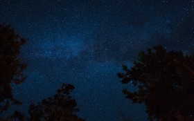 蓝色星空唯美风景桌面壁纸