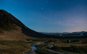 蓝色星空唯美风景桌面壁纸