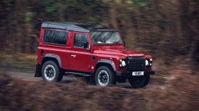 2018 Land Rover Defender Works V8路虎限量款汽车桌面壁纸