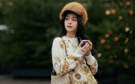 欧阳娜娜少女风写真桌面壁纸