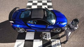 2018讴歌nsx跑车桌面壁纸