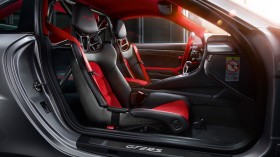 保时捷911 GT2 RS超跑桌面壁纸