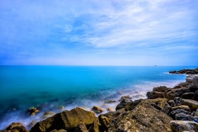 碧海蓝天桌面壁纸图片
