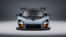 2018迈凯伦Senna Carbon Theme桌面壁纸