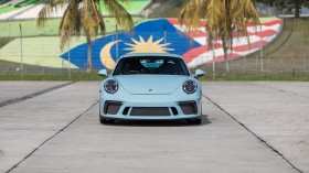2018款保时捷911 GT3跑车桌面壁纸