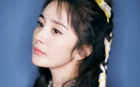 美女明星杨幂桌面壁纸