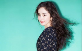 美女明星杨幂桌面壁纸