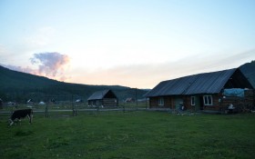 喀纳斯图瓦村夕阳自然风景桌面壁纸