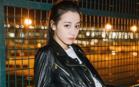 迪丽热巴时尚写真桌面壁纸